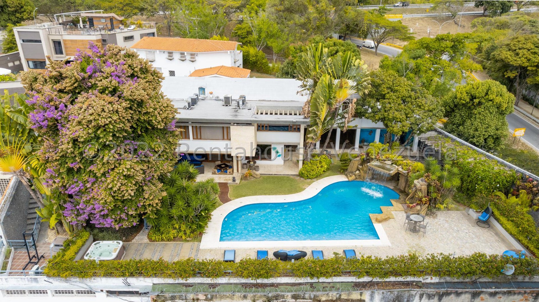Spectacular Family House in El Marqués